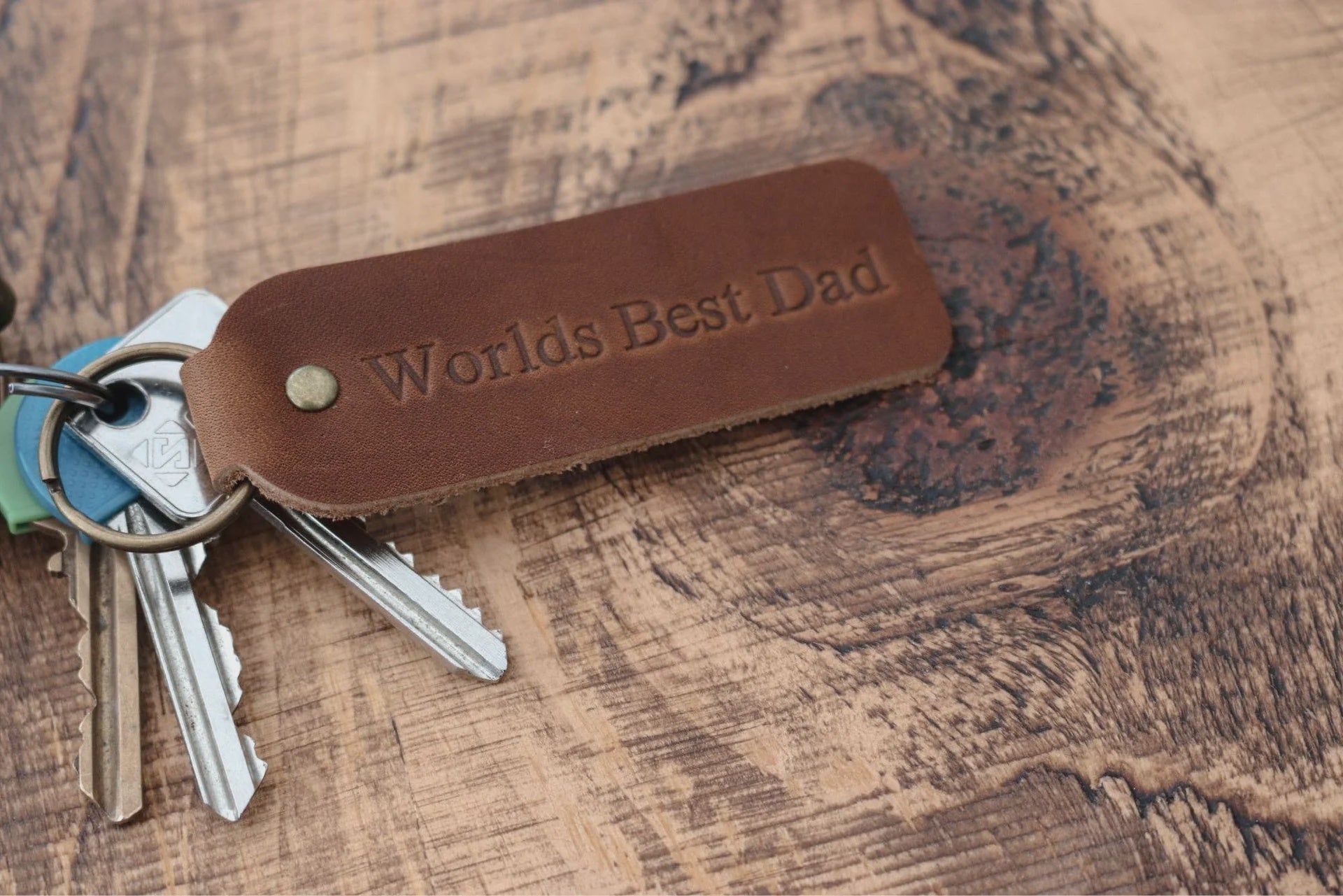 Worlds Best Dad leather keyring